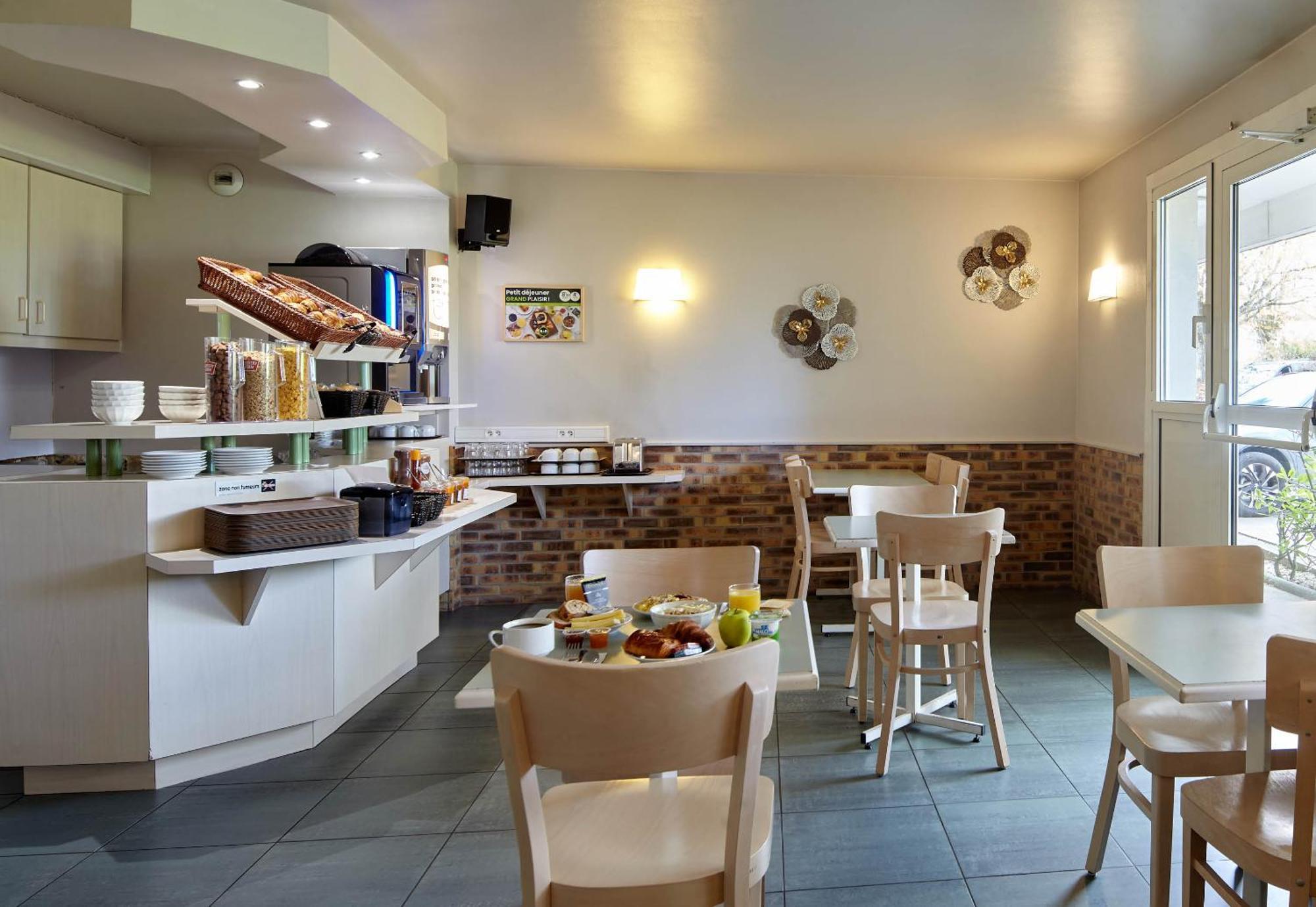 B&B Hotel Saclay Luaran gambar